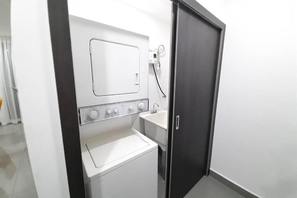 Amplio Condominio Ejecutivo Con Hermosa Vista 산페드로술라 외부 사진